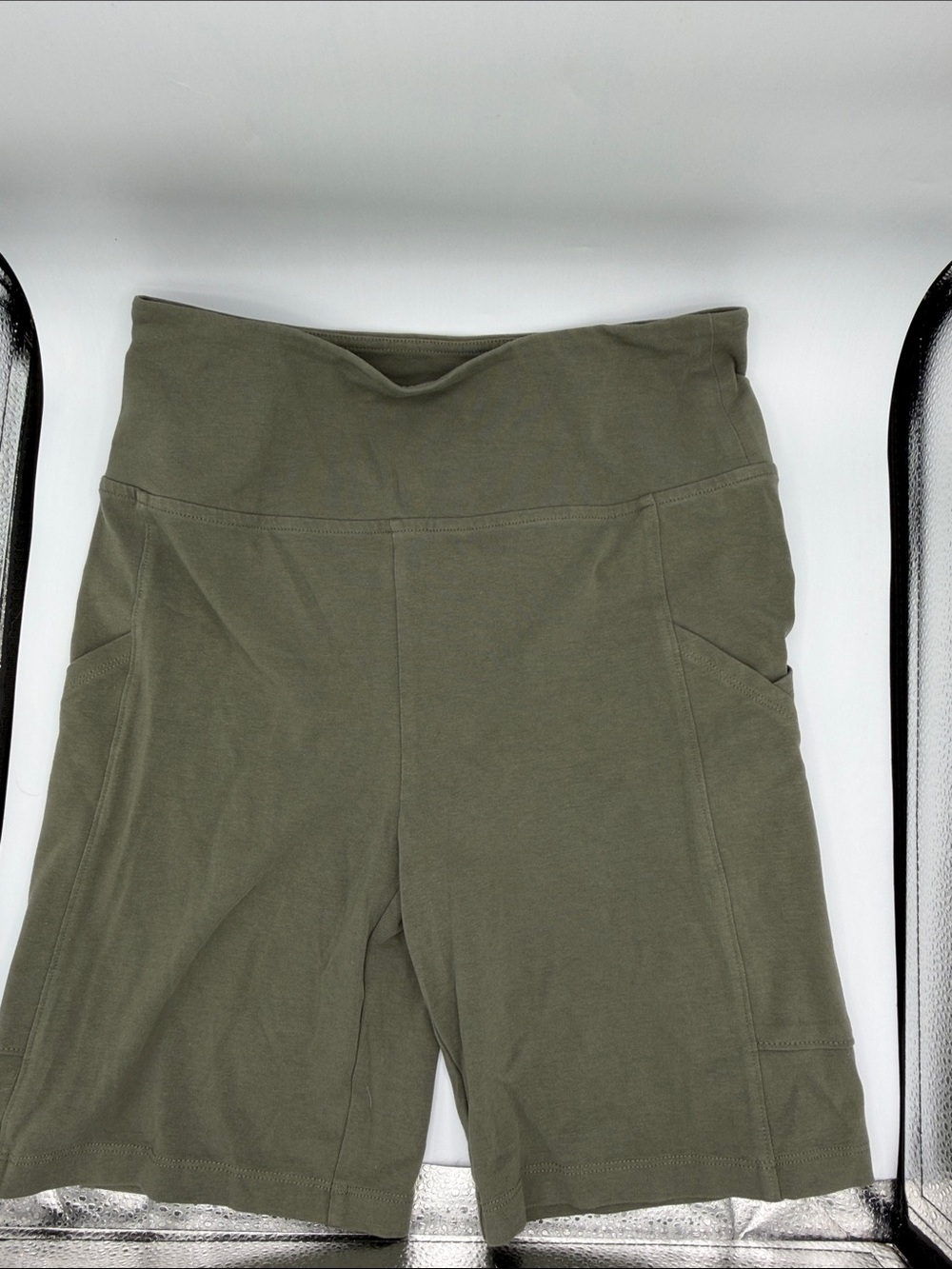 Lou & Grey shorts